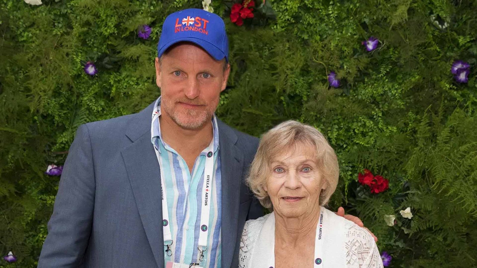 Her Relationship with Woody Harrelson