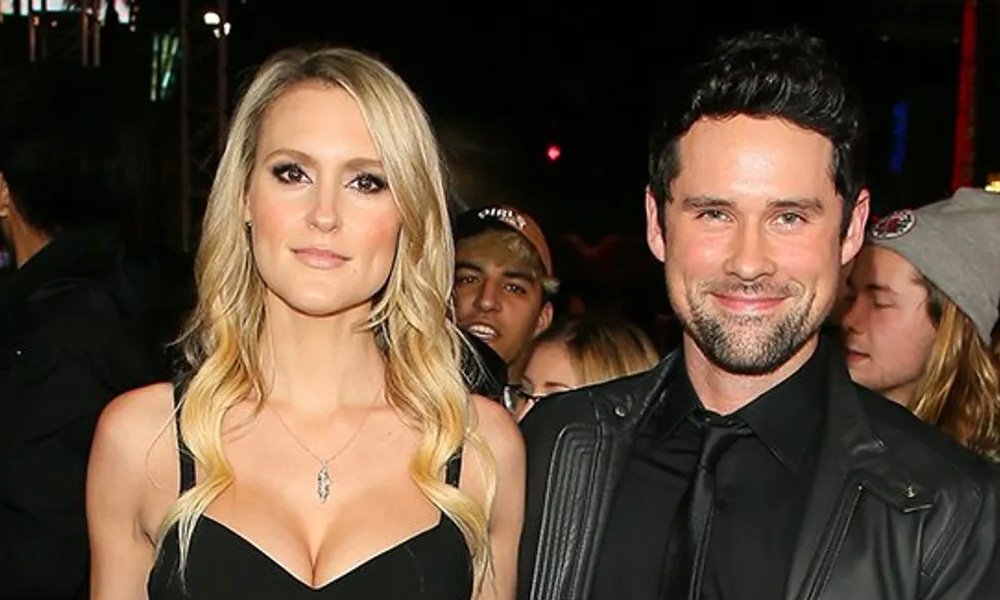 How Nila Myers Met Benjamin Hollingsworth