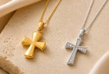 Why White Gold Cross Pendants Feel Different from Yellow Gold 