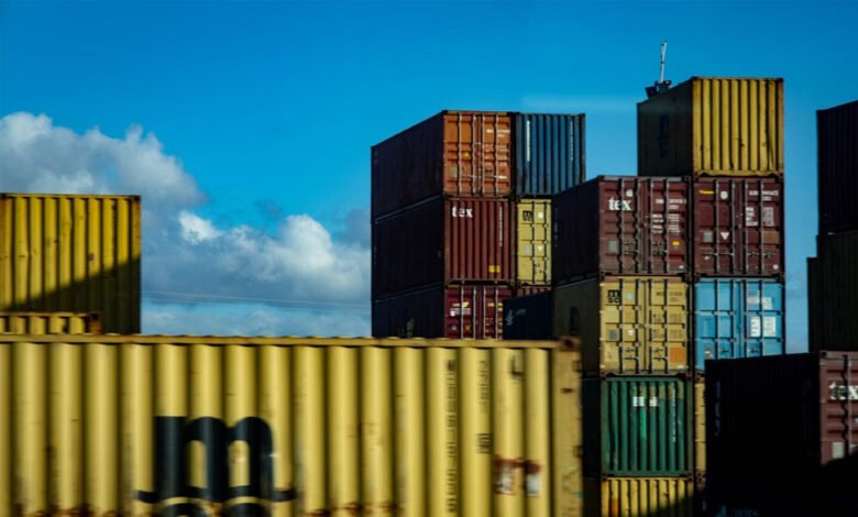 How Portable Storage Can Simplify Business Moves and Renovations