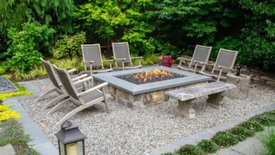 Designing a Comfortable Backyard Retreat With a Custom Firepit