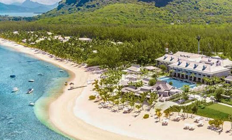 Ultimate Island Retreats: Finding the Best Flights from Istanbul to Maldives and Mauritius