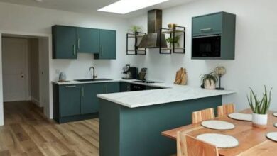 What Should You Consider When Planning a Compact U-Shaped Kitchen?